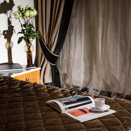 فندق Park Sankt Peterburg بلوفديف