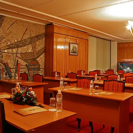 فندق Park Sankt Peterburg بلوفديف