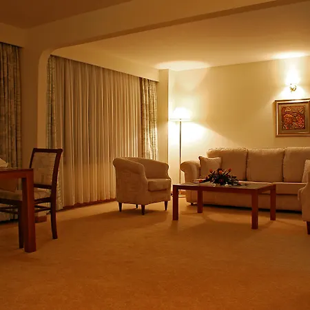 Park Sankt Peterburg 4* بلوفديف