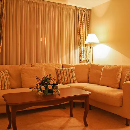 Park Sankt Peterburg Ξενοδοχείο 4*