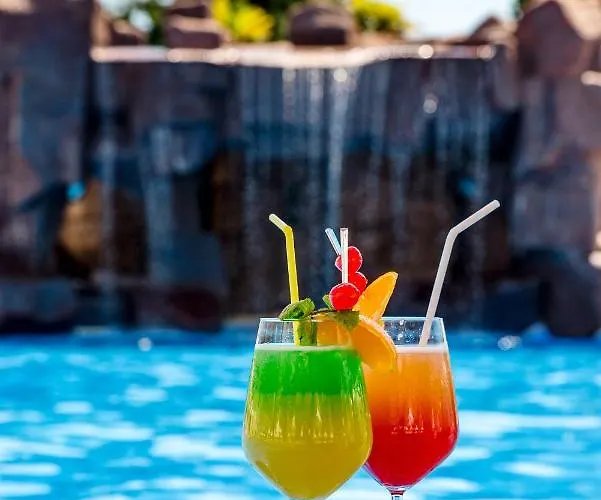 Otel Park Sankt Peterburg 4*